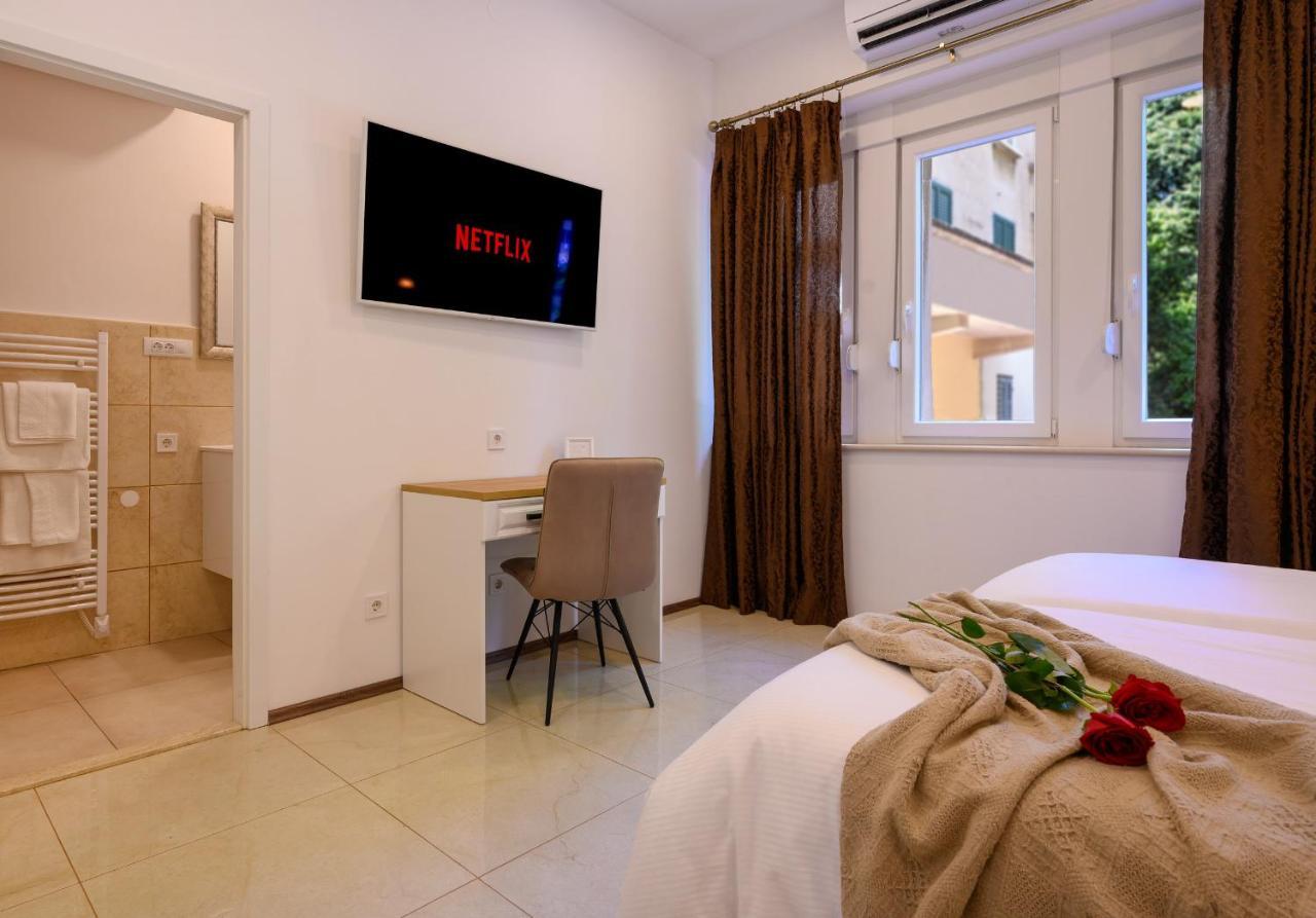 Summer Breeze Luxury Rooms Split Exterior photo